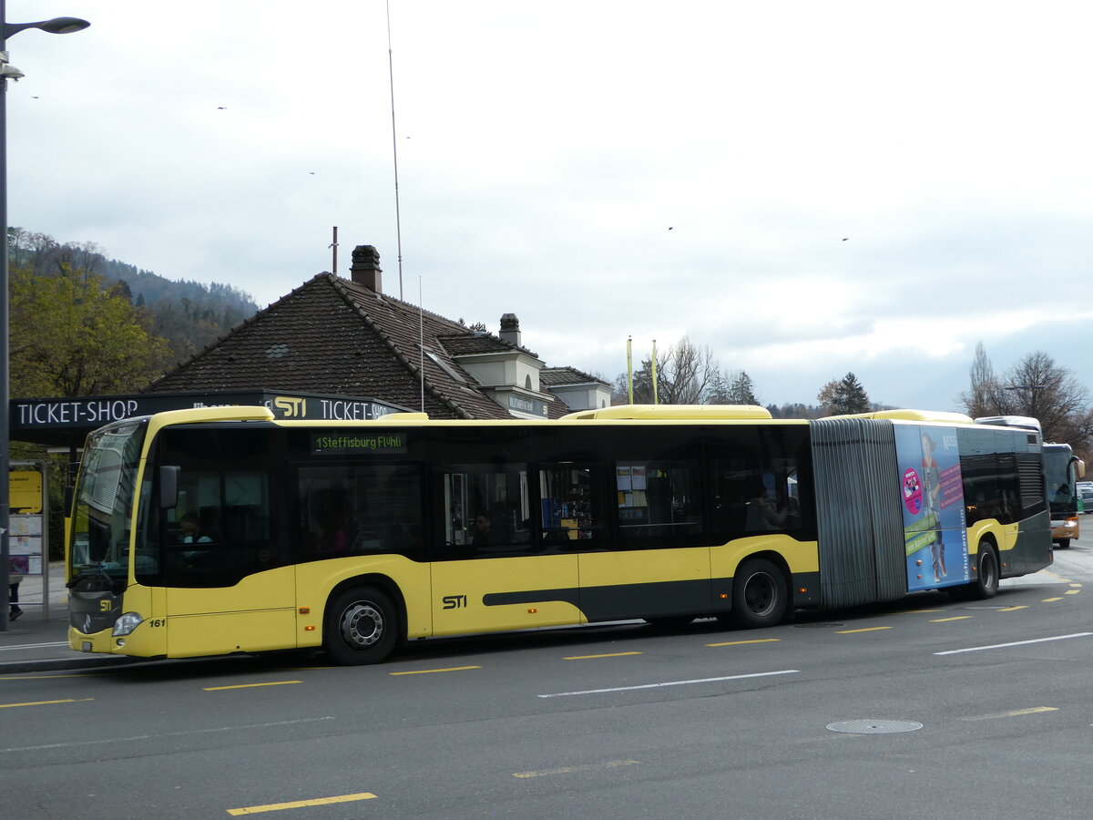 (243'351) - STI Thun - Nr. 161/BE 752'161 - Mercedes am 2. Dezember 2022 beim Bahnhof Thun