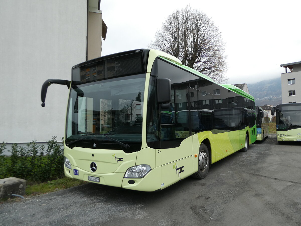 (243'436) - TPC Aigle - Nr. 35/VS 435'059 - Mercedes (ex Mller, D-Biblis) am 3. Dezember 2022 in Monthey, Garage