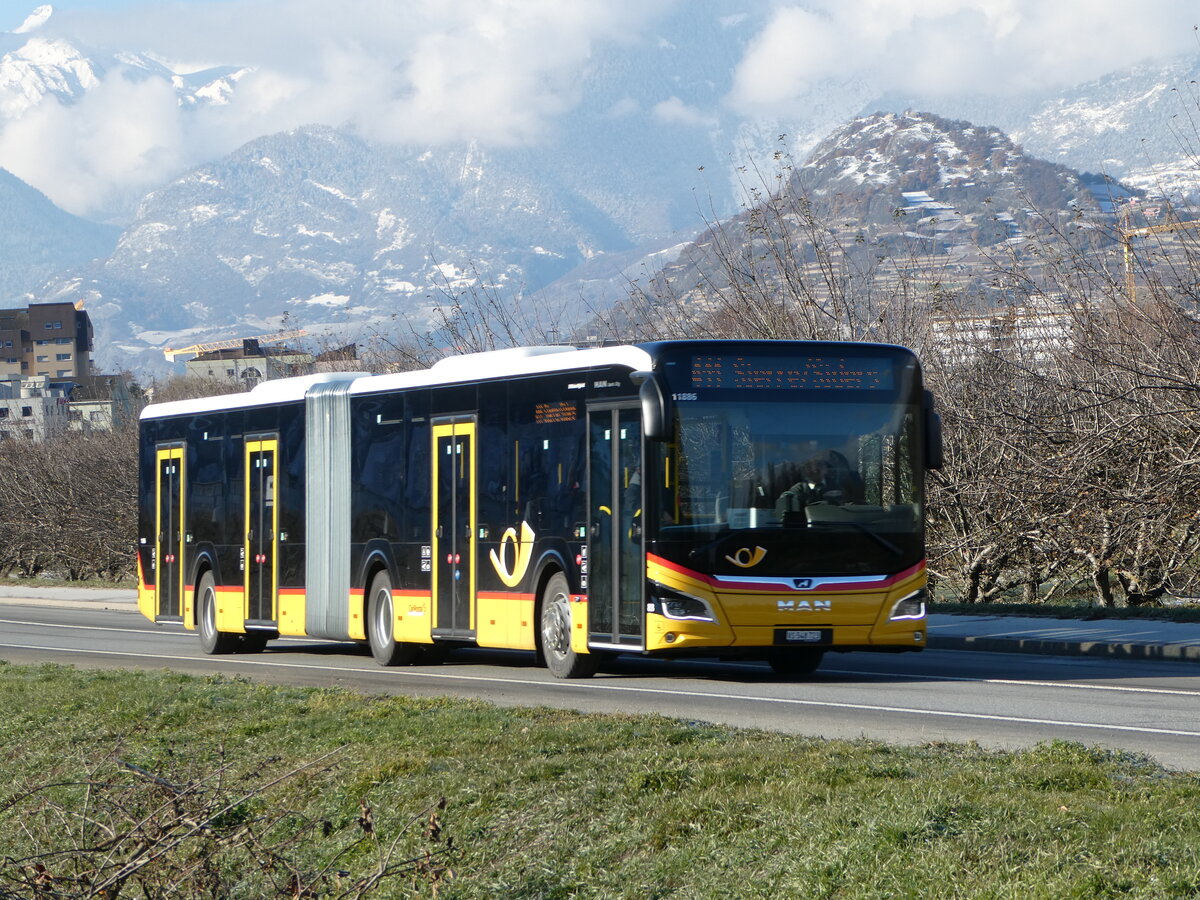 (243'755) - PostAuto Wallis - Nr. 83/VS 548'723 - MAN am 11. Dezember 2022 in Bramois, La Borgne