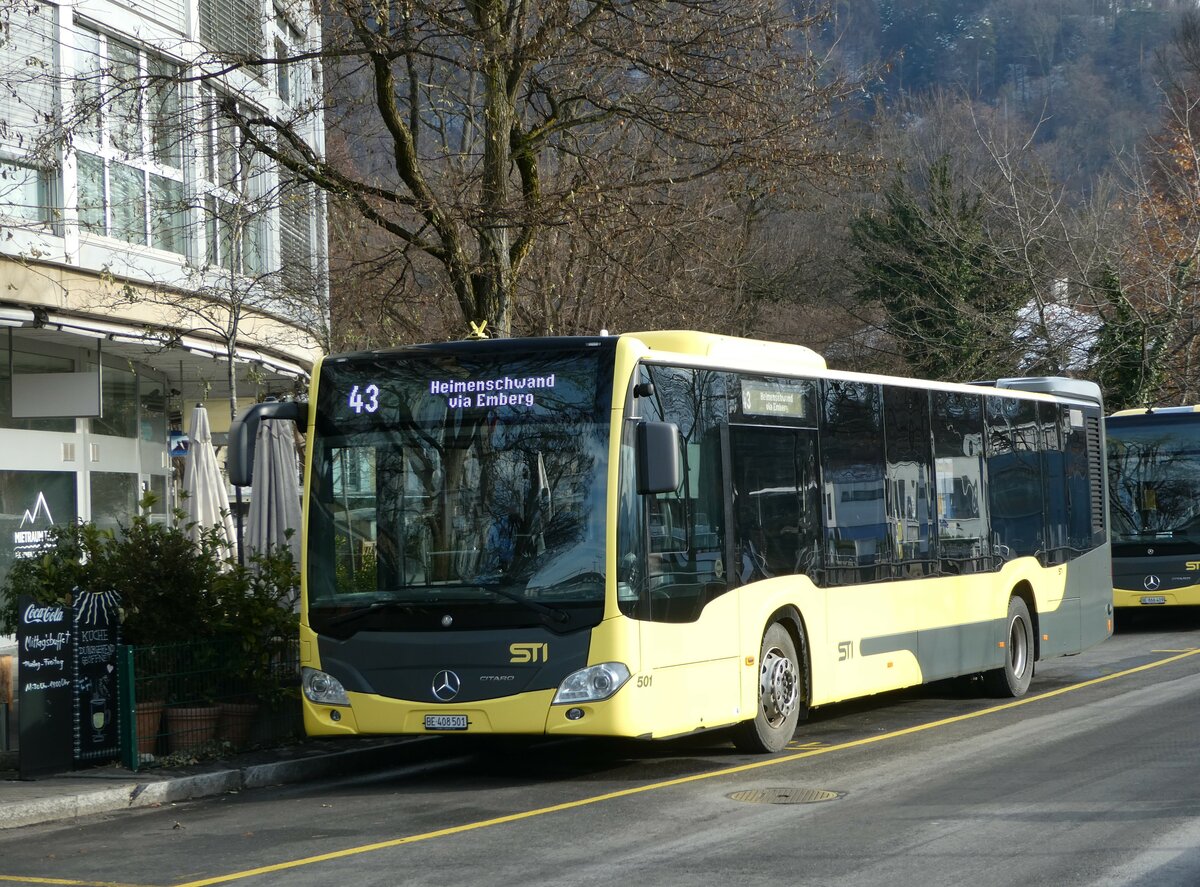 (244'032) - STI Thun - Nr. 501/BE 408'501 - Mercedes am 19. Dezember 2022 bei der Schifflndte Thun