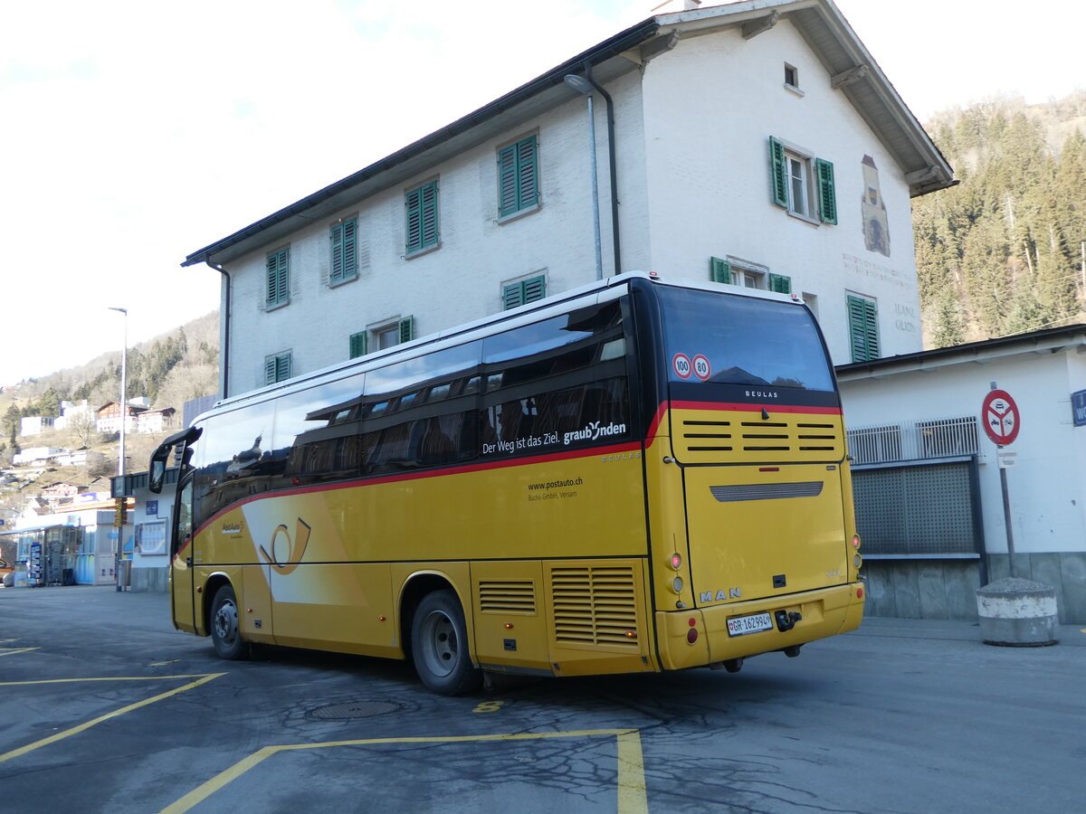 (245'132) - PostAuto Graubnden - Nr. 52/GR 162'994/PID 5635 - MAN/Beulas (ex Buchli, Versam) am 18. Januar 2023 beim Bahnhof Ilanz