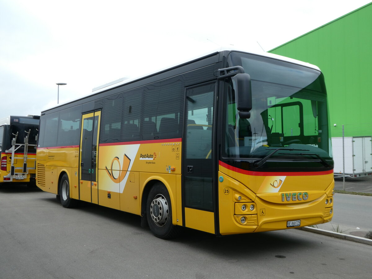 (245'472) - Flck, Brienz - Nr. 25/BE 868'725/PID 11'594 - Iveco am 28. Januar 2023 in Kerzers, Interbus