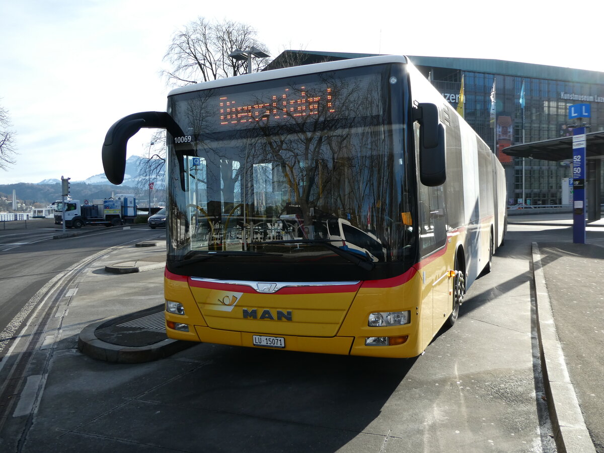 (245'705) - Bucheli, Kriens - Nr. 23/LU 15'071/PID 10'069 - MAN am 3. Februar 2023 beim Bahnhof Luzern