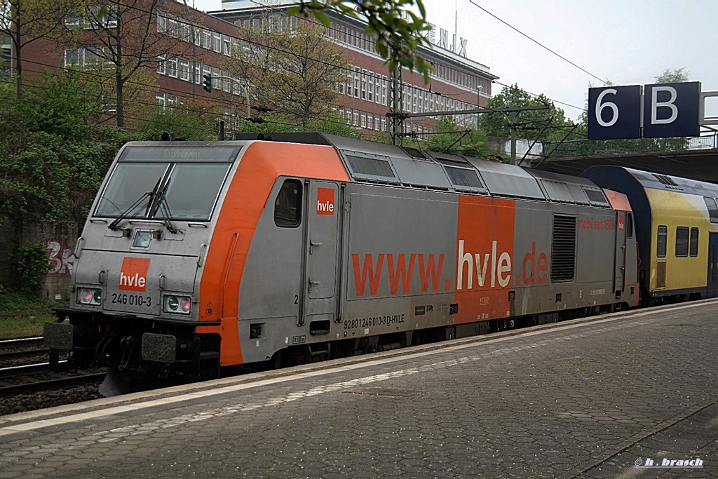 246 010-3 stand mit den ME nach cuxhafen im bhf hh-harburg,datum 24.04.14