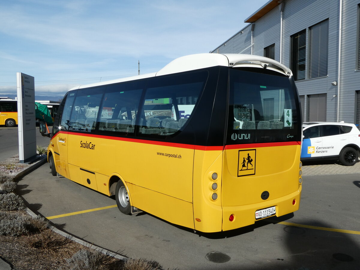 (246'327) - CarPostal Ouest - VD 111'540/PID 10'384 - Iveco/UNVI am 18. Februar 2023 in Kerzers, Interbus