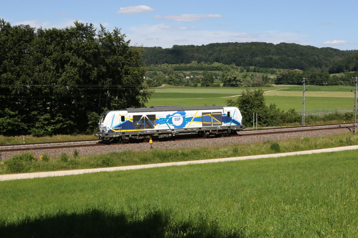 247 904 der  Eisenbahn Gesellschaft Potsdam  am 24. Juni 2020 bei Dollnstein im Altmhltal.