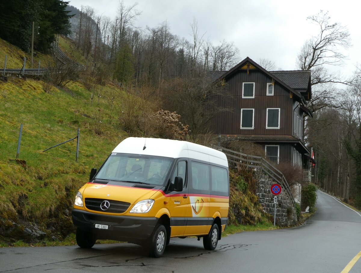 (247'087) - TSB Seelisberg - UR 1303/PID 4836 - Mercedes (ex Schnider, Schüpfheim) am 10. März 2023 in Treib, Schiffstation