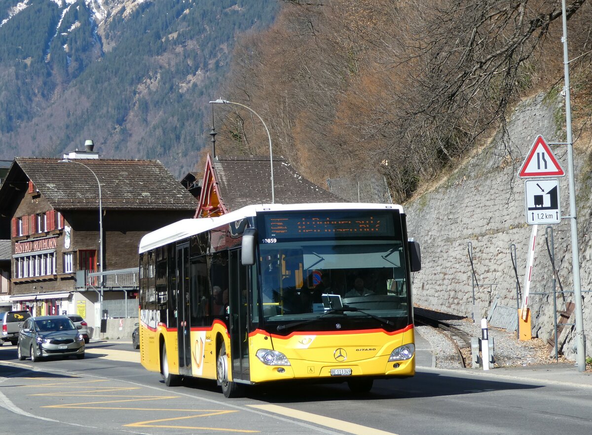 (247'407) - Flck, Brienz - Nr. 5/BE 113'349/PID 10'859 - Mercedes am 18. Mrz 2023 beim Bahnhof Brienz