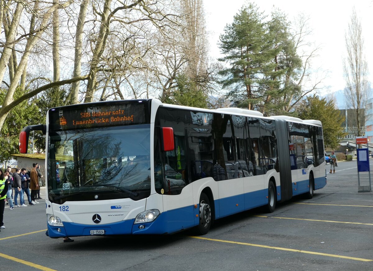 (247'445) - VBL Luzern - Nr. 182/LU 15'024 - Mercedes am 18. Mrz 2023 in Luzern Inseli-P