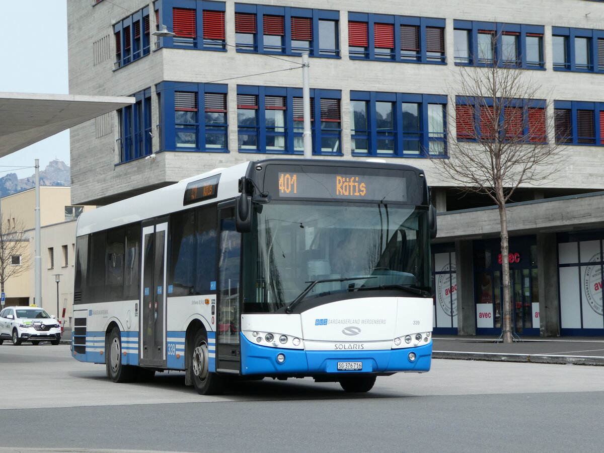 (247'504) - BSW Sargans - Nr. 339/SG 376'716 - Solaris am 21. Mrz 2023 beim Bahnhof Buchs