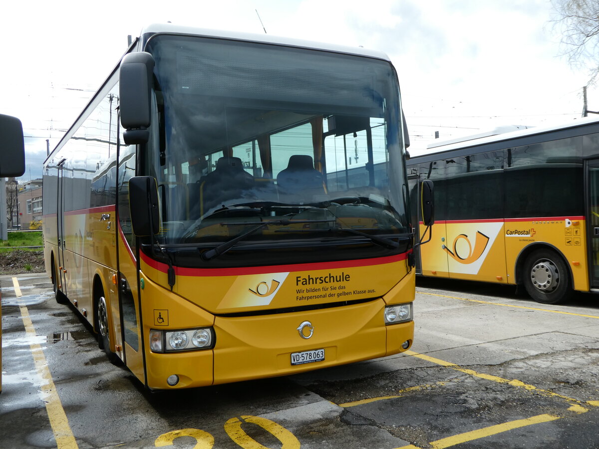 (247'653) - CarPostal Ouest - VD 578'063/PID 5586 - Irisbus (ex PostAuto Bern; ex PostAuto Nordschweiz) am 25. Mrz 2023 in Yverdon, Garage