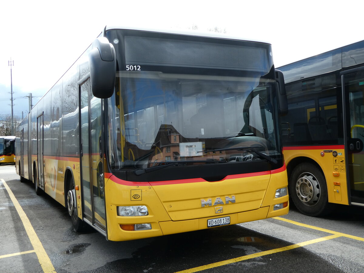 (247'666) - CarPostal Ouest - VD 608'138/PID 5012 - MAN (ex NE 165'376; ex VD 495'042) am 25. Mrz 2023 in Yverdon, Garage