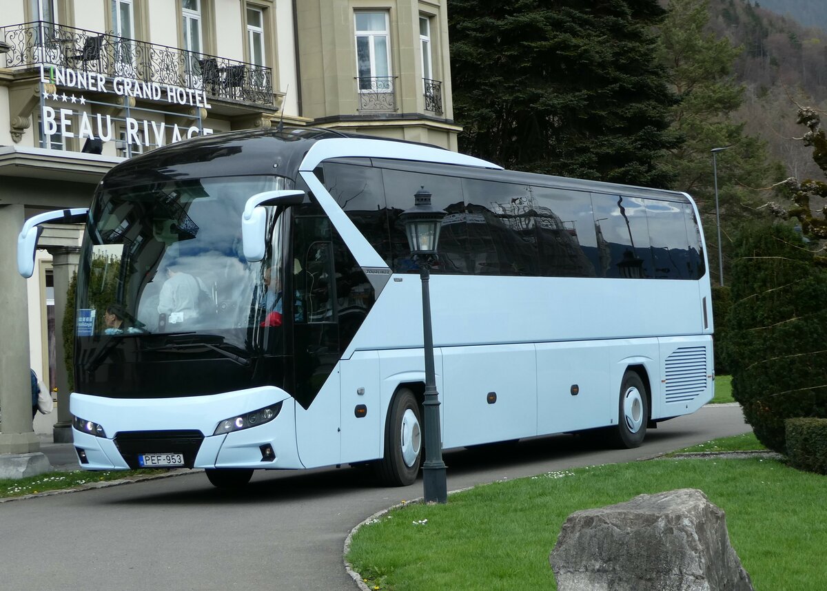 (247'967) - Aus Ungarn: ??? - PEF-953 - Neoplan am 2. April 2023 in Interlaken, Hotel Beau Rivage