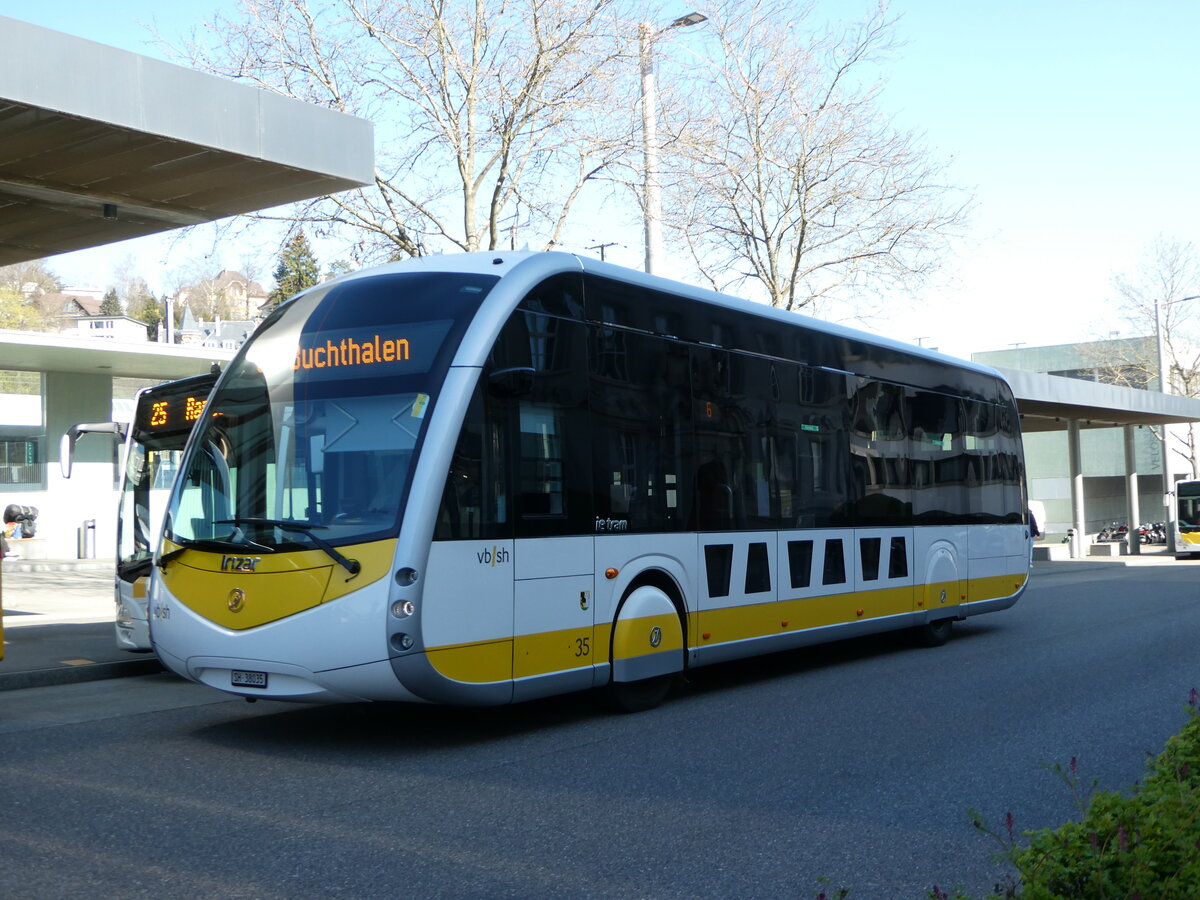 (248'087) - VBSH Schaffhausen - Nr. 35/SH 38'035 - Irizar am 6. April 2023 beim Bahnhof Schaffhausen