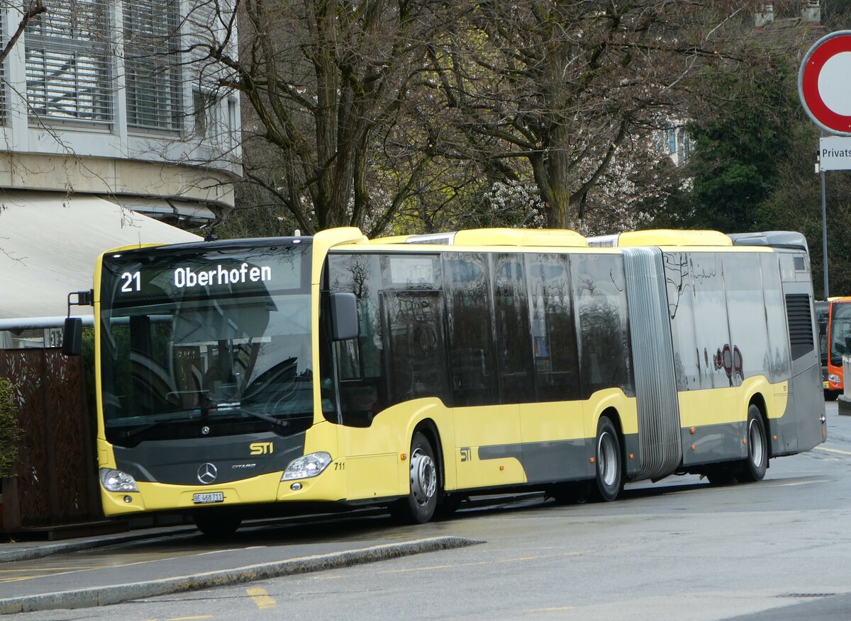 (248'148) - STI Thun - Nr. 711/BE 468'711 - Mercedes am 7. April 2023 beim Bahnhof Thun