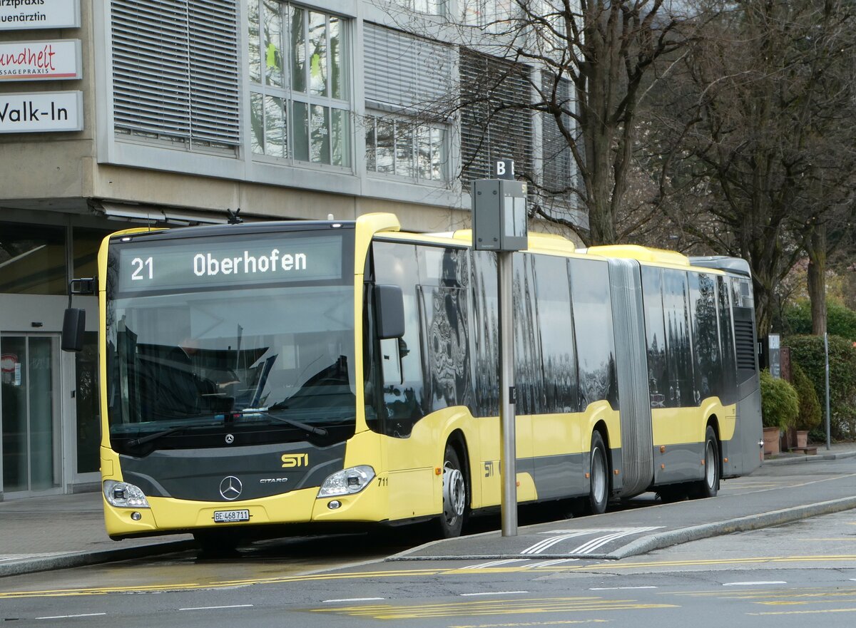(248'149) - STI Thun - Nr. 711/BE 468'711 - Mercedes am 7. April 2023 beim Bahnhof Thun