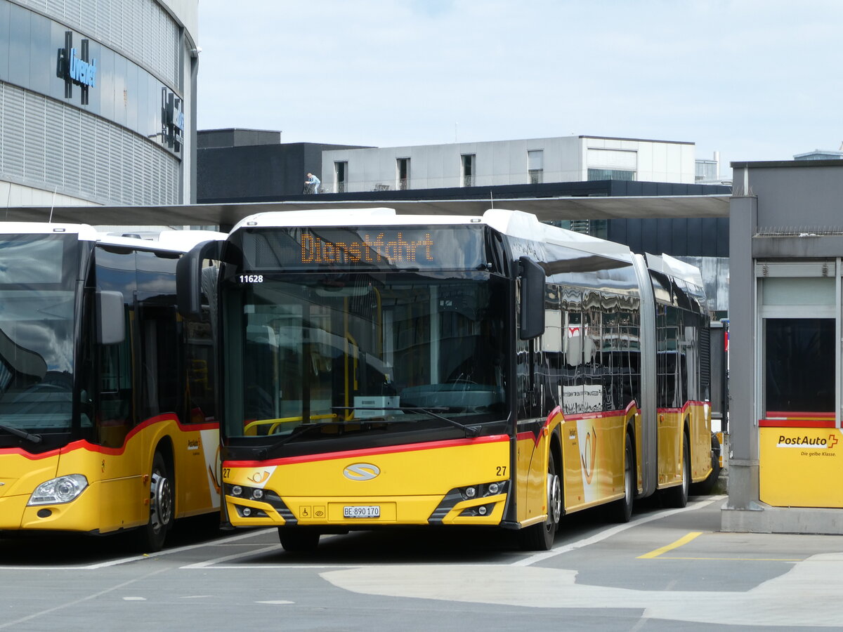 (248'249) - Steiner, Ortschwaben - Nr. 27/BE 890'170/PID 11'628 - Solaris (ex PostAuto Wallis Nr. 55) am 8. April 2023 in Bern, Postautostation