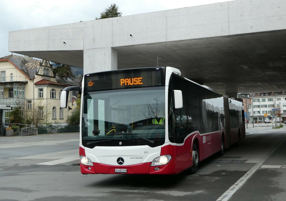 (248'505) - RTB Altsttten - Nr. 923/SG 482'219 - Mercedes (ex Wiener Linien, A-Wien Nr. 8731) am 13. April 2023 beim Bahnhof St. Margrethen