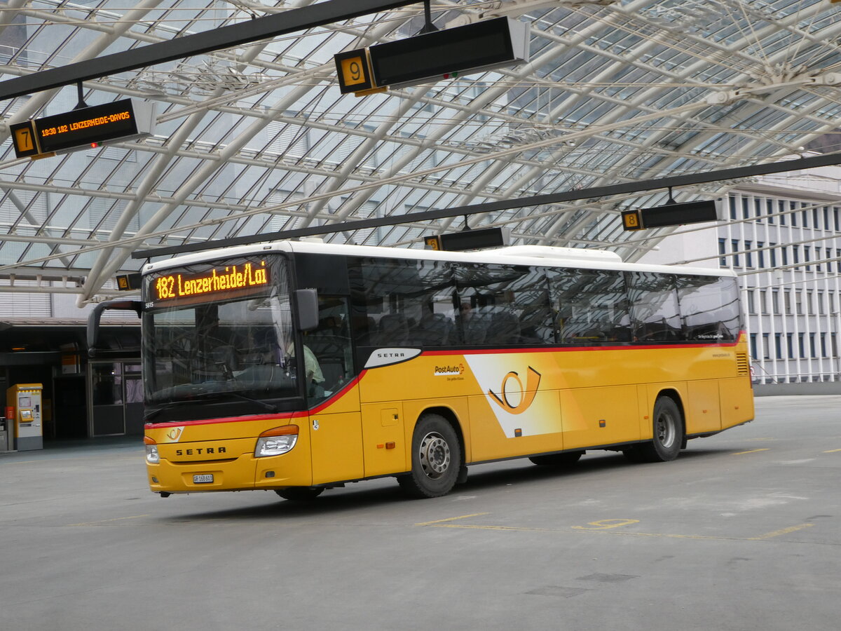 (248'649) - PostAuto Graubnden - GR 168'603/PID 5615 - Setra am 15. April 2023 in Chur, Postautostation