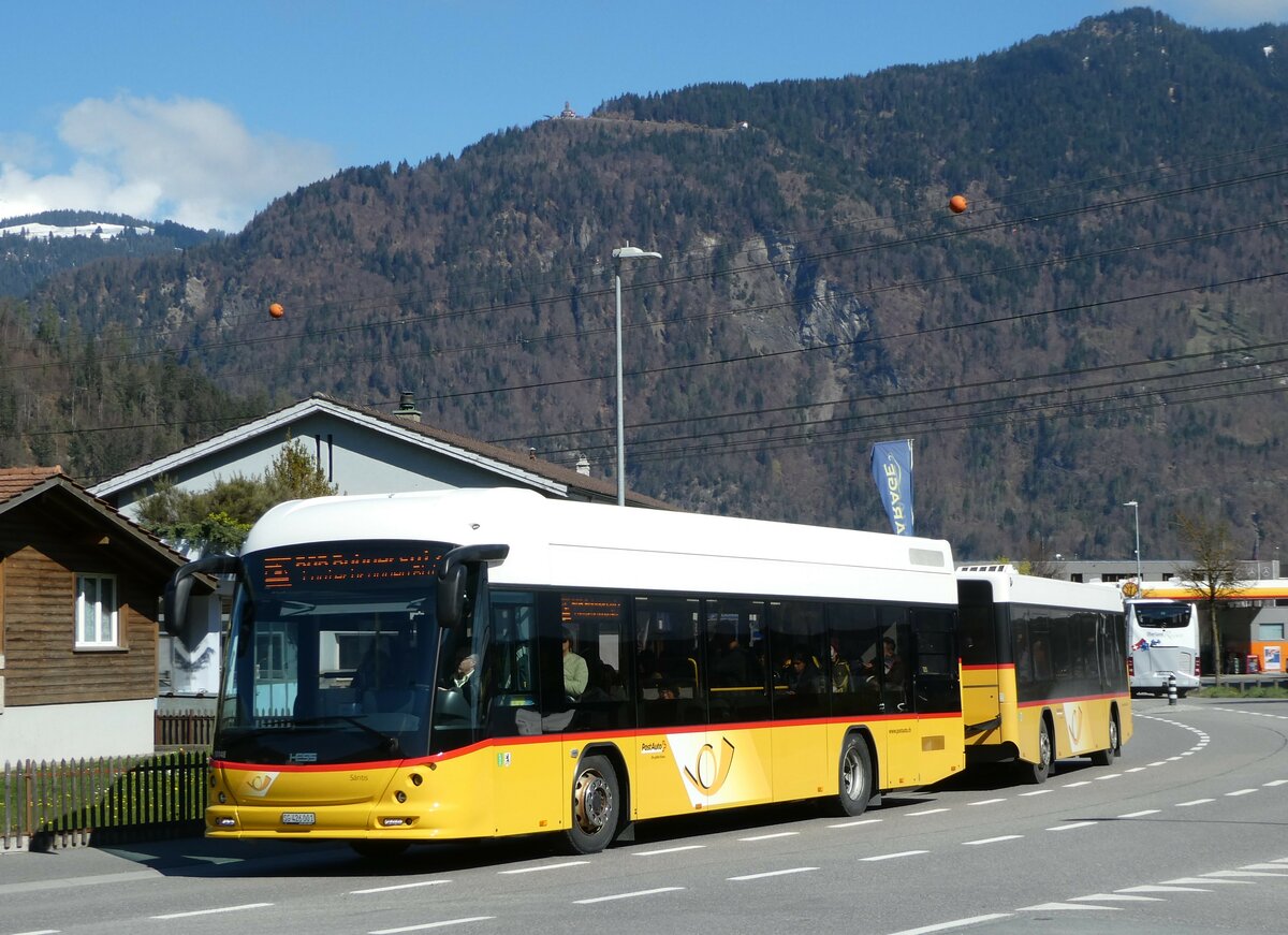 (248'771) - PostAuto Ostschweiz - SG 426'001 - Hess am 18. April 2023 beim Bahmhof Wilderswil