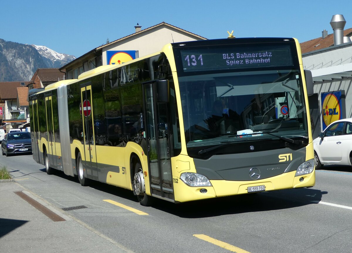 (249'475) - STI Thun - Nr. 702/BE 555'702 - Mercedes am 3. Mai 2023 in Spiez, Ltschbergplatz