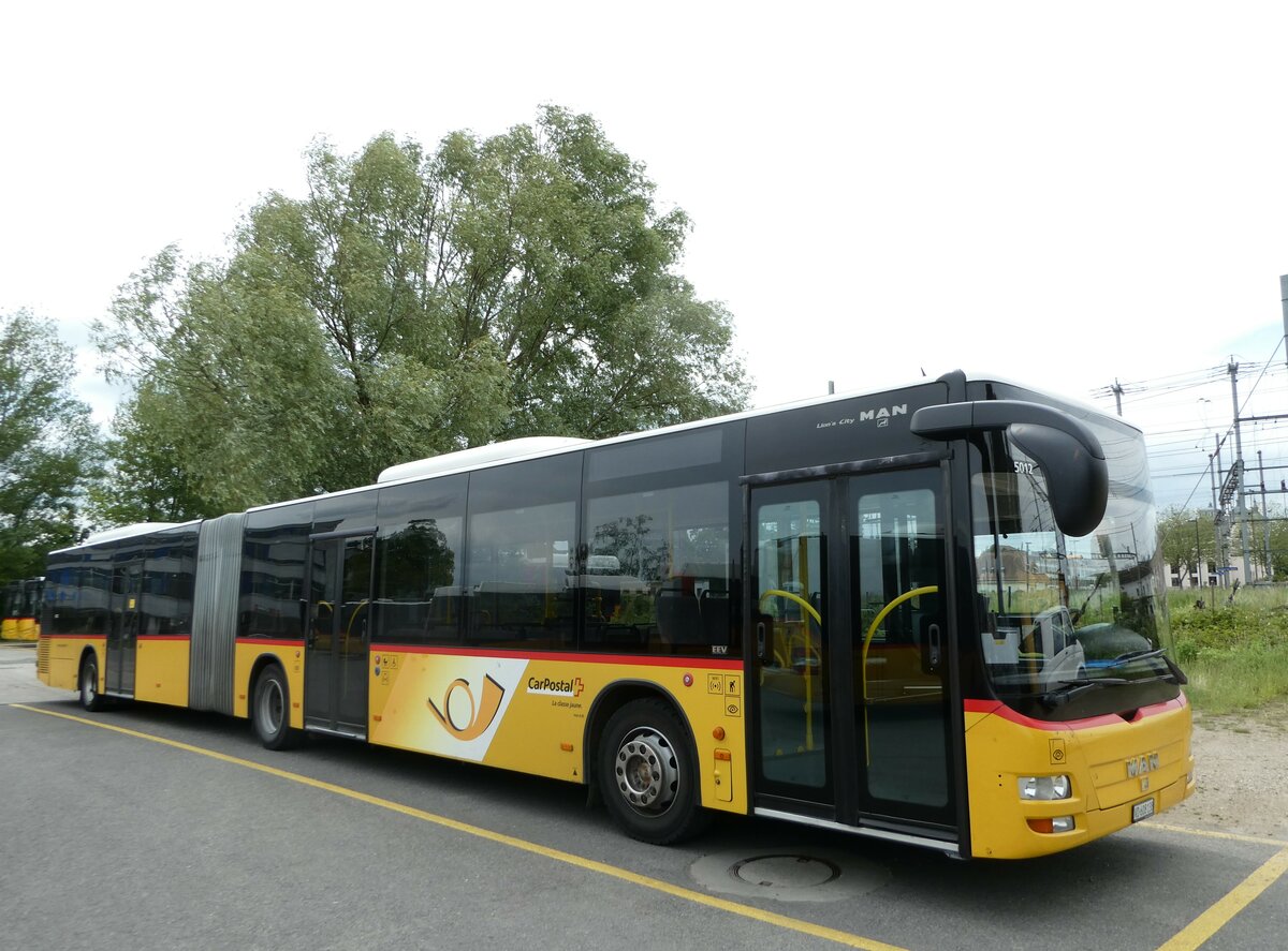 (250'183) - CarPostal Ouest - VD 608'138/PID 5012 - MAN (ex NE 165'376; ex VD 495'042) am 18. Mai 2023 in Yverdon, Garage