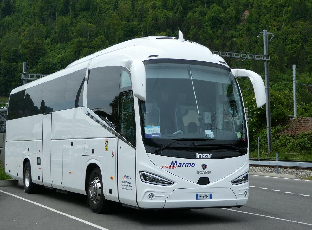 (250'261) - Aus Italien: Marmo, San Rufo - FP-589 BC - Scania/Irizar am 19. Mai 2023 beim Bahnhof Interlaken Ost