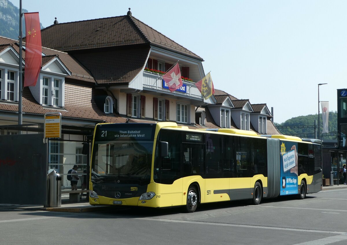 (250'690) - STI Thun - Nr. 710/BE 432'710 - Mercedes am 29. Mai 2023 beim Bahnhof Interlaken Ost