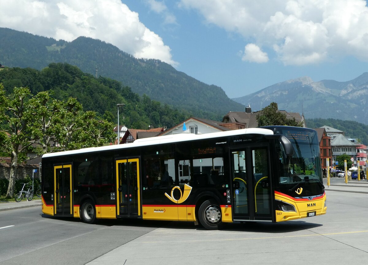 (250'851) - PostAuto Zentralschweiz - Nr. 507/OW 10'040/PID 11'414 - MAN (ex Nr. 7) am 1. Juni 2023 beim Bahnhof Sarnen