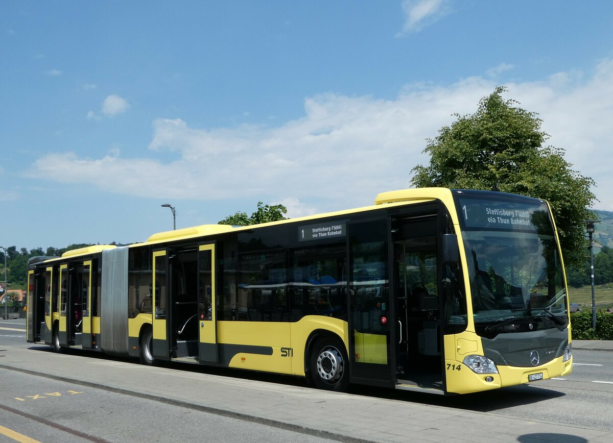 (251'179) - STI Thun - Nr. 714/BE 427'714 - Mercedes am 8. Juni 2023 beim Bahnhof Spiez