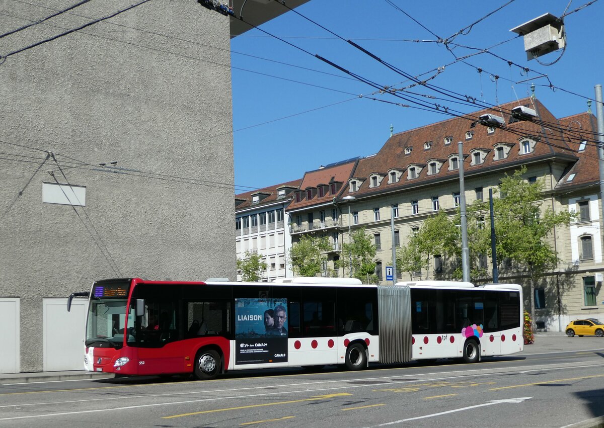 (251'514) - TPF Fribourg - Nr. 552/FR 300'408 - Mercedes am 15. Juni 2023 in Fribourg, Rue Pierre-Kaelin