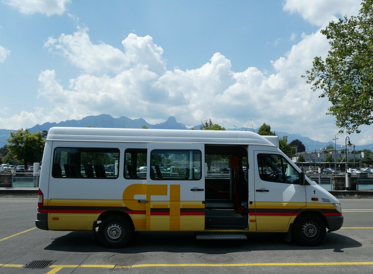 (251'576) - STI Thun - Nr. 1/BE 300'401 - Mercedes am 16. Juni 2023 bei der Schifflndte Thun