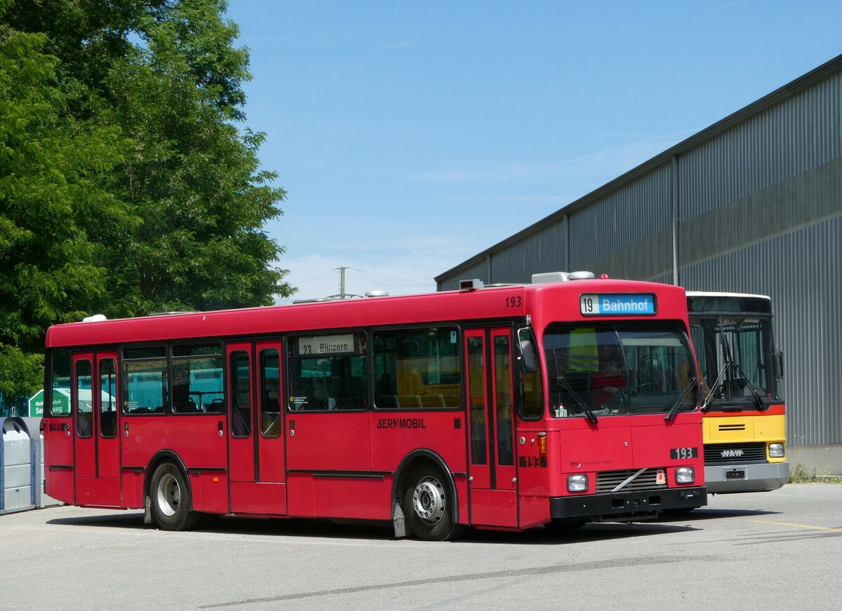 (251'769) - Bernmobil, Bern (SOB) - Nr. 193 - Volvo/Gangloff am 18. Juni 2023 in Burgdorf, kihof Ziegelgut