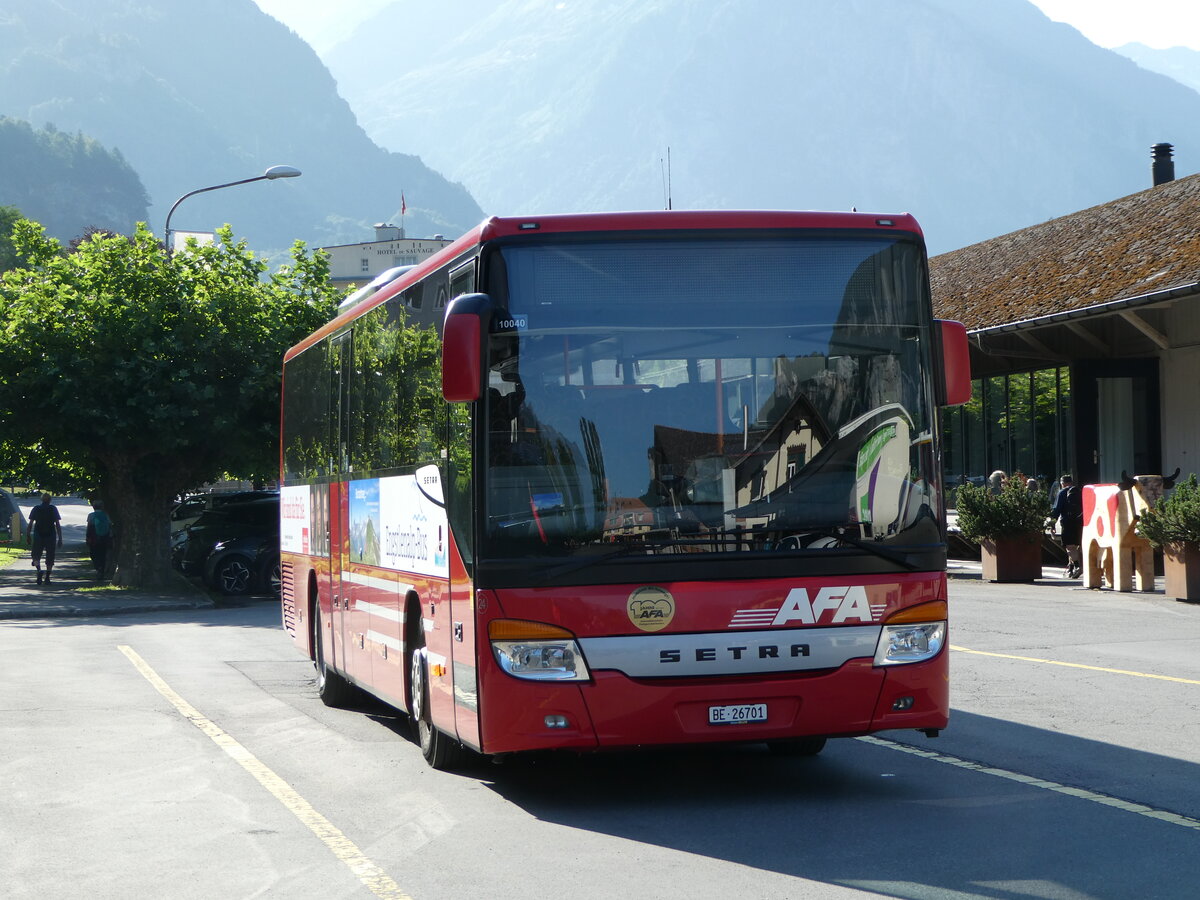 (252'529) - AFA Adelboden - Nr. 24/BE 26'701/PID 10'040 - Setra am 9. Juli 2023 in Meiringen, Postautostation (Einsatz: PostAuto fr Engstlenalp-Bus)