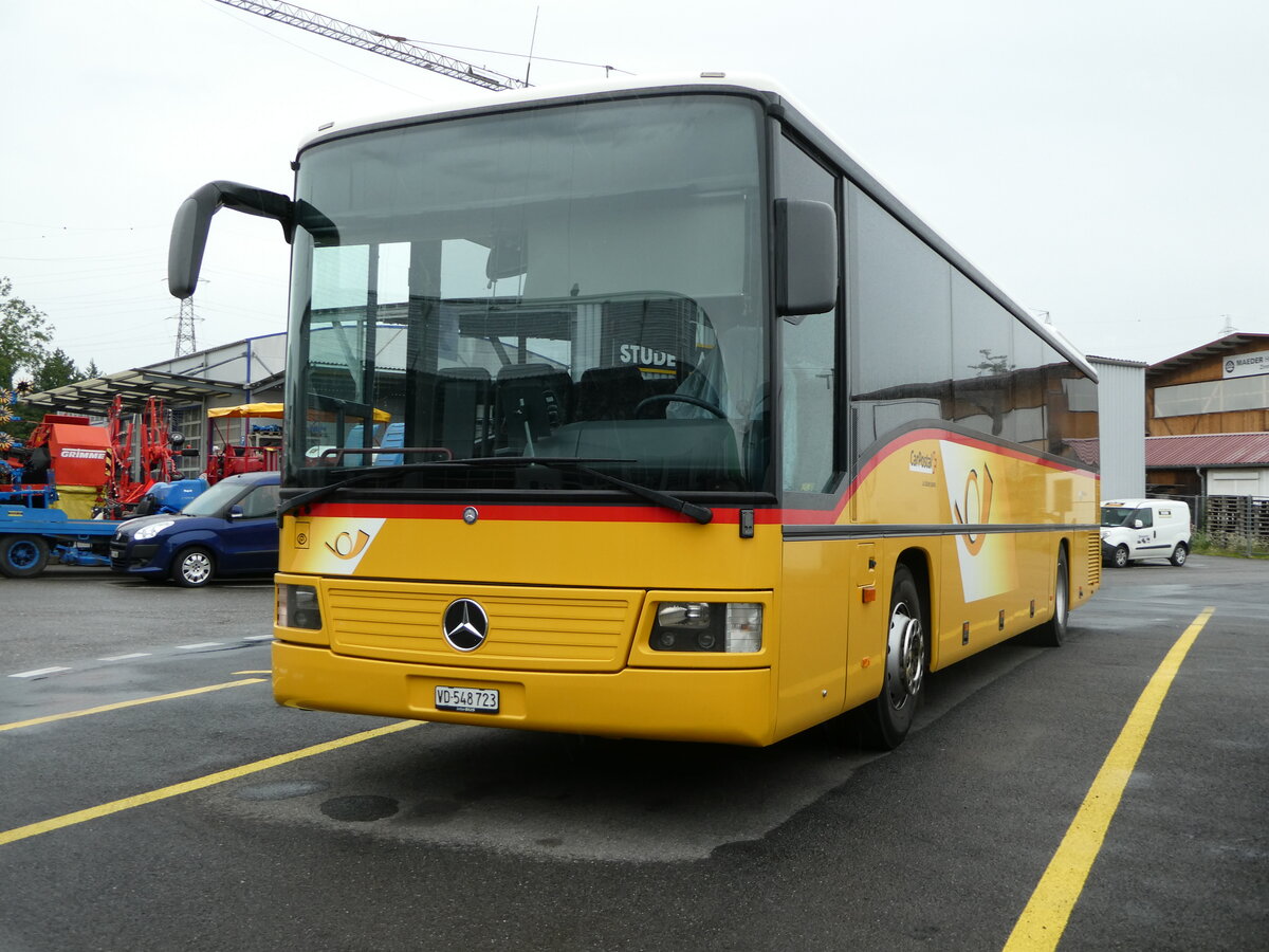 (253'155) - CarPostal Ouest - VD 548'723/PID 3572 - Mercedes am 29. Juli 2023 in Kerzers, Interbus