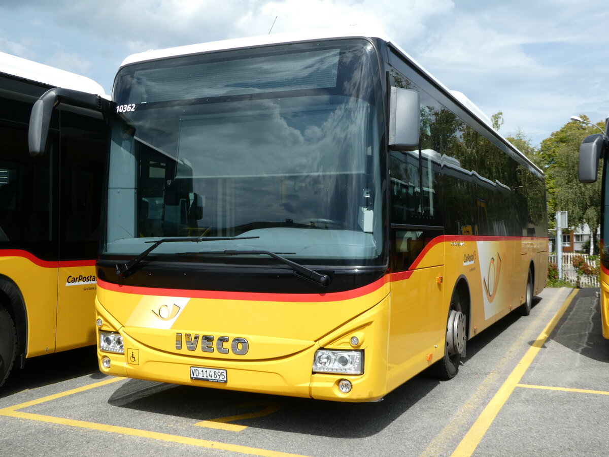 (253'746) - CarPostal Ouest - VD 114'895/PID 10'362 - Iveco am 12. August 2023 in Yverdon, Garage