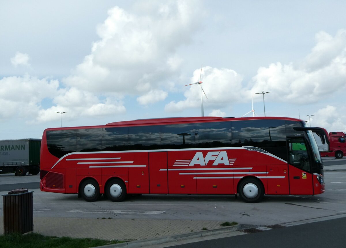 (254'370) - Aus der Schweiz: AFA Adelboden - Nr. 16/BE 21'181 - Setra am 30. August 2023 in Teuchern, Raststtte Osterfeld