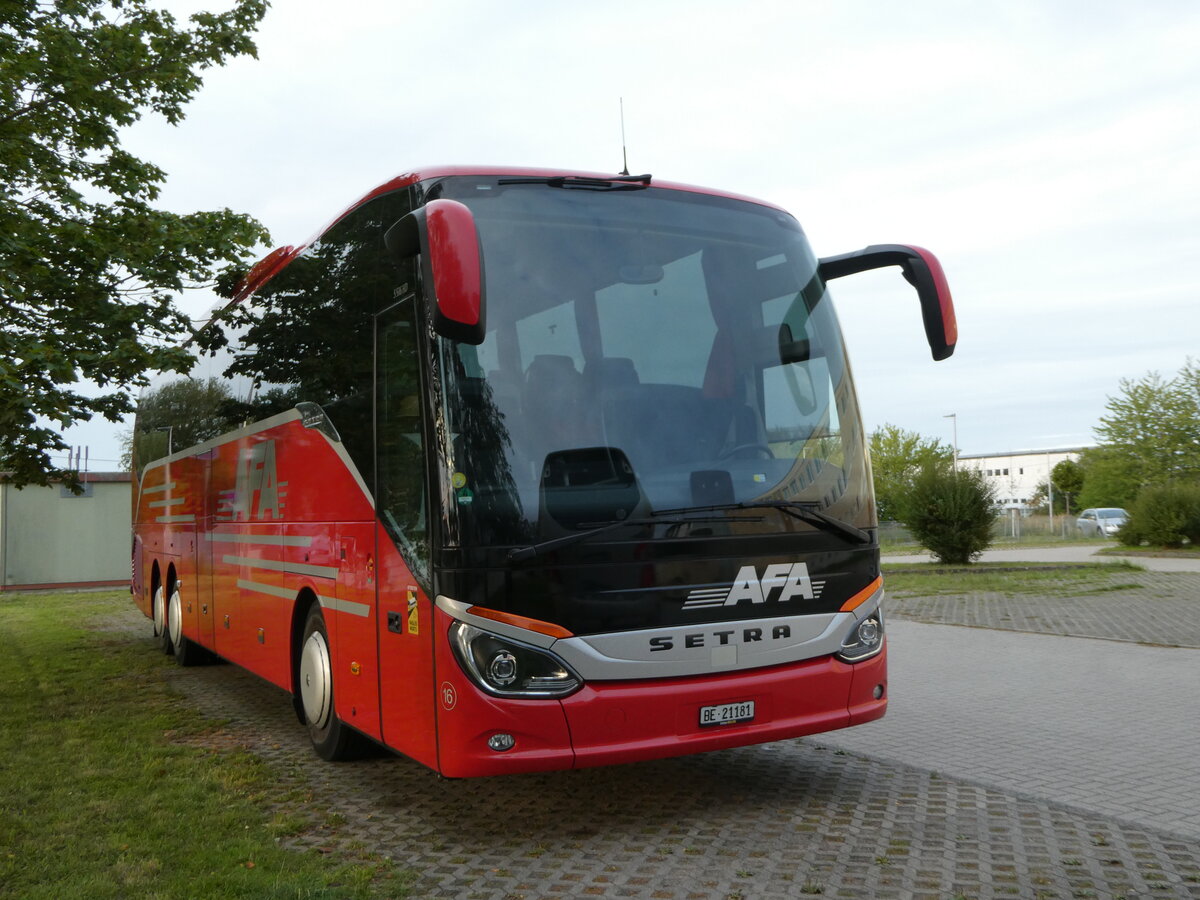 (254'407) - Aus der Schweiz: AFA Adelboden - Nr. 16/BE 21'181 - Setra am 30. August 2023 in Greifswald, Parkplatz