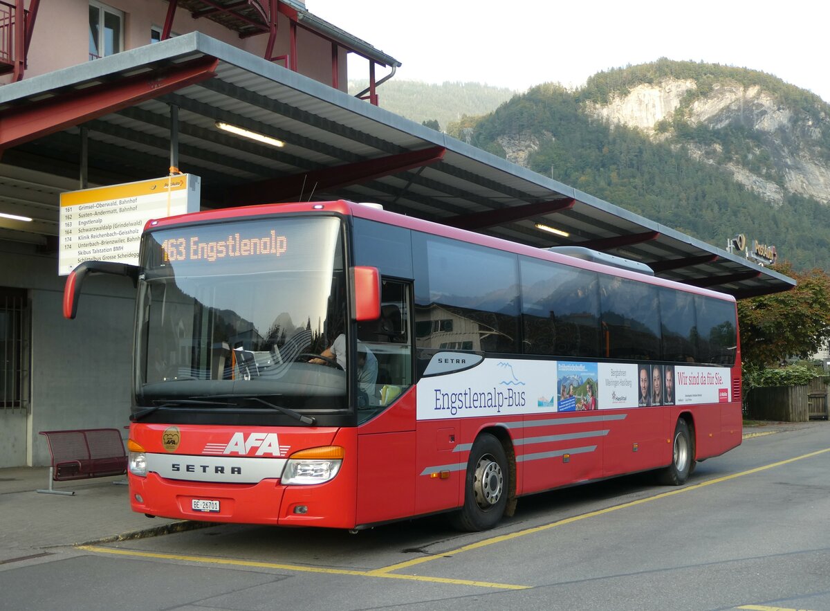 (255'799) - AFA Adelboden - Nr. 24/BE 26'701/PID 10'040 - Setra am 1. Oktober 2023 in Meiringen, Postautostation (Einsatz: PostAuto fr Engstlenalp-Bus)