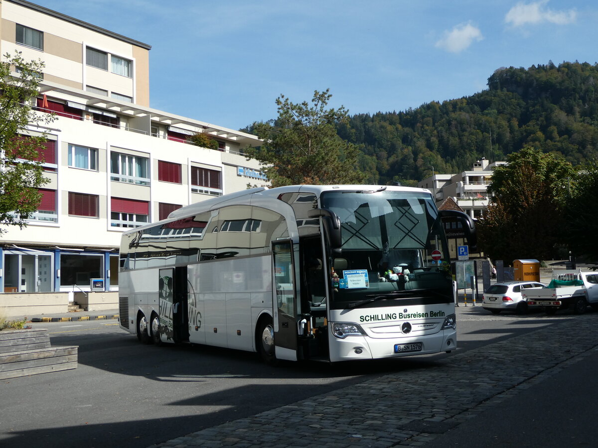 (255'870) - Aus Deutschland: Schilling, Berlin - B-SN 1576 - Mercedes am 4. Oktober 2023 in Thun, Berntorplatz