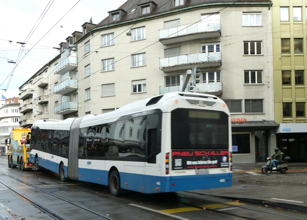 (257'227) - VBZ Zrich - Nr. 465/ZH 942'465 - Volvo am 24. November 2023 in Zrich, Schmiede Wiedikon