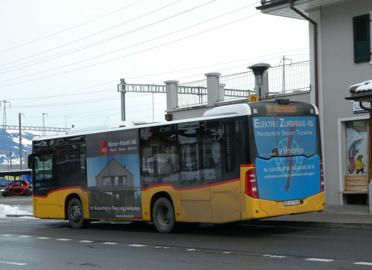 (257'248) - PostAuto Bern - BE 637'781/PID 11'216 - Mercedes am 27. November 2023 beim Bahnhof Frutigen