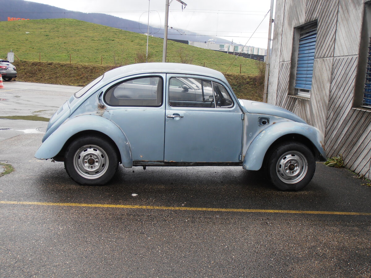 (257'563) - VW-K�fer am 11. Dezember 2023 in Marin