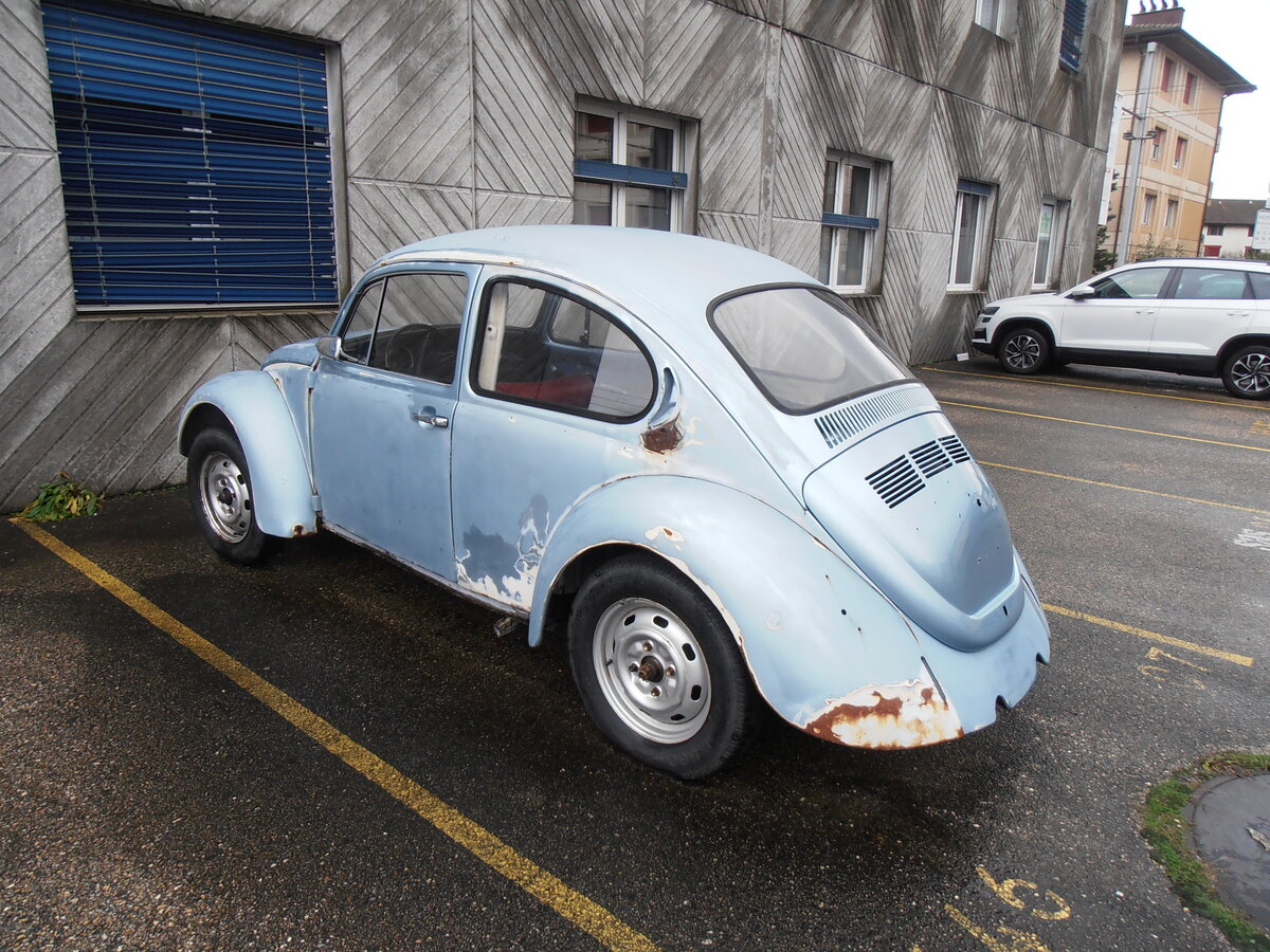 (257'565) - VW-K�fer am 11. Dezember 2023 in Marin