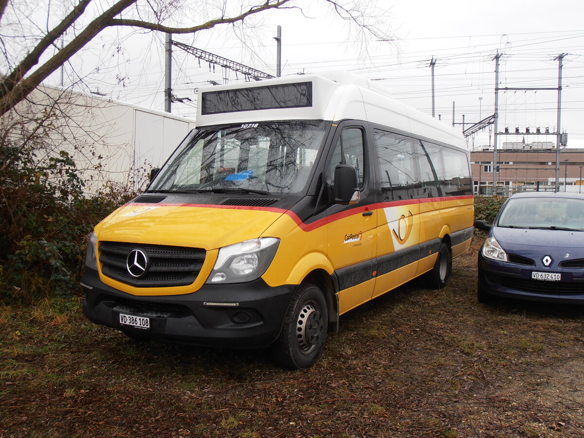 (257'787) - CarPostal Ouest - VD 386'108/PID 10'718 - Mercedes (ex JU 39'182) am 21. Dezember 2023 in Yverdon, Garage