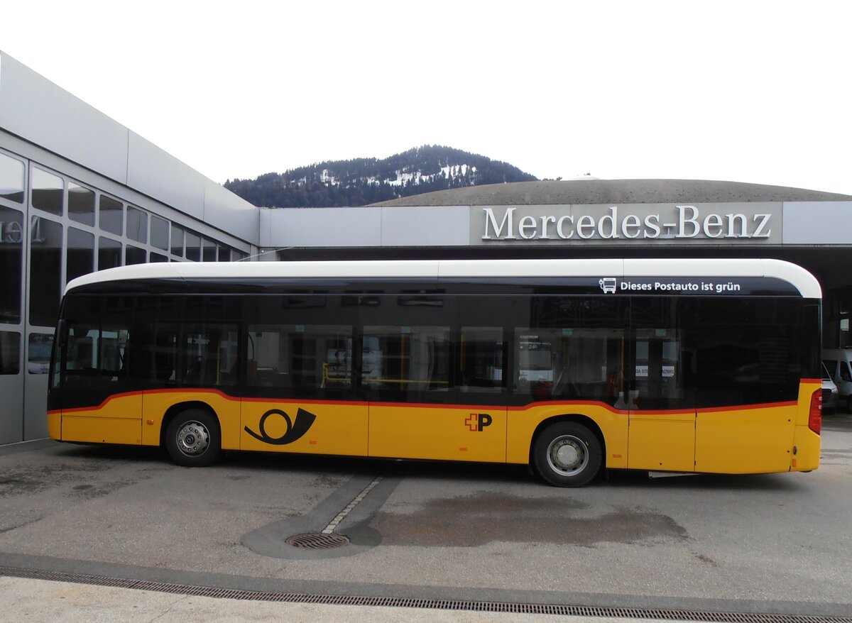 (257'859) - PostAuto Wallis - PID 11'976 - Mercedes am 23. Dezember 2023 in Nesslau, Altherr