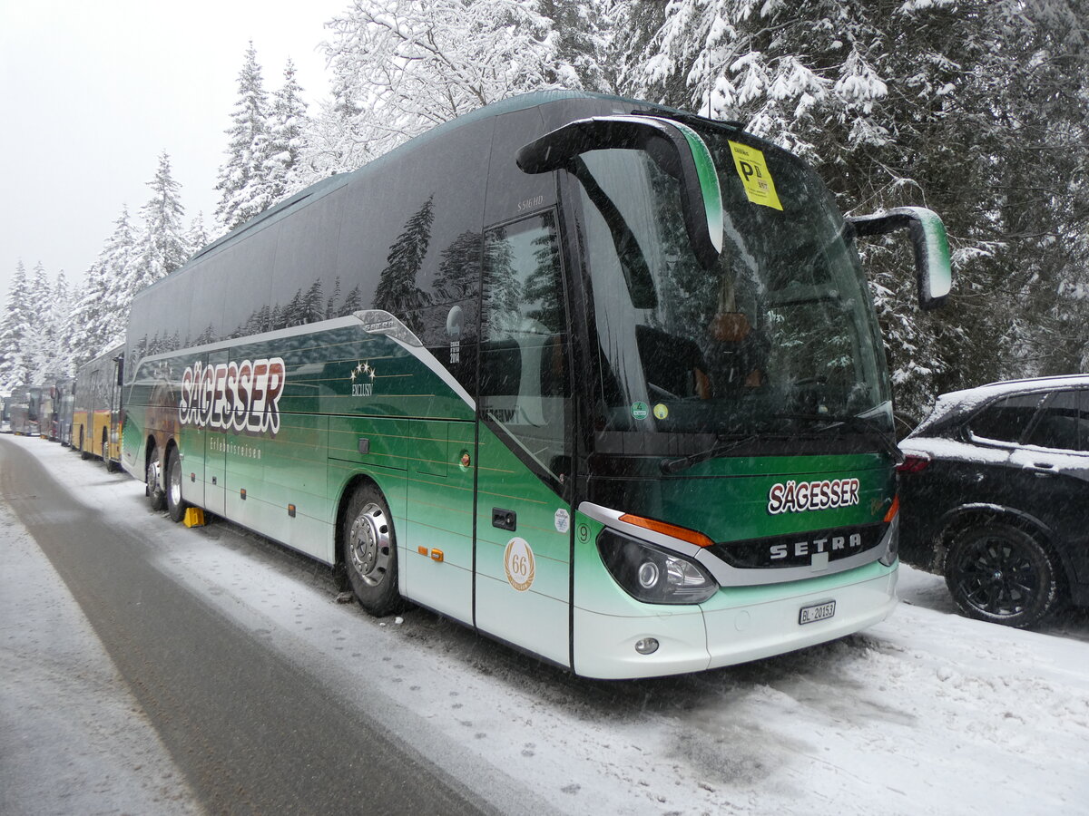 (258'276) - Sgesser, Wintersingen - Nr. 9/BL 20'153 - Setra am 6. Januar 2024 in Adelboden, Unter dem Birg