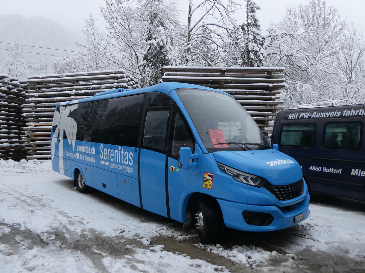 (258'428) - Serenitas, Cossonay - VD 289'580 - Iveco/Rosero am 6. Januar 2024 in Adelboden, ASB