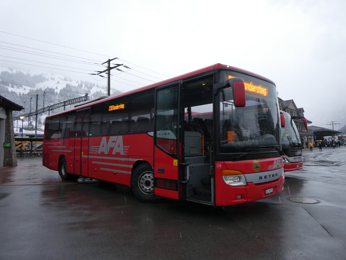 (258'442) - AFA Adelboden- Nr. 24/BE 26'701 - Setra am 6. Januar 2024 beim Bahnhof Frutigen