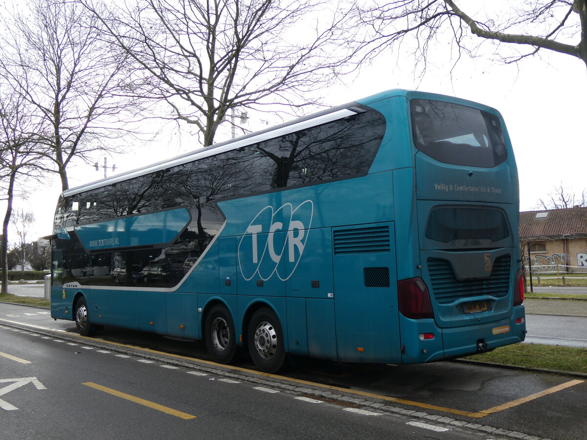 (258'877) - Aus Holland: TCR Tours, Raalte - Nr. 563/04-BLS-7 - Setra am 25. Januar 2024 in Bern, Guisanplatz